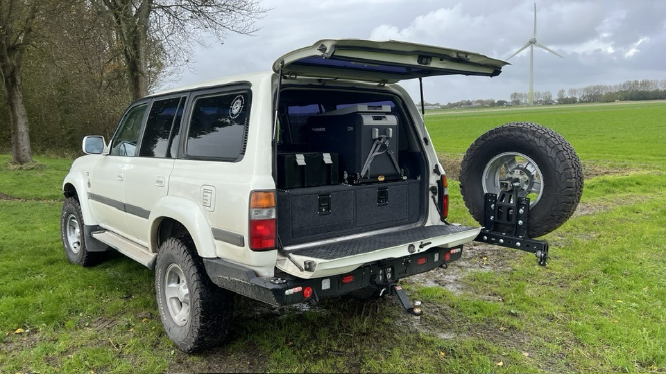 Bij Fennec een lade-systeem in de LC80 maken